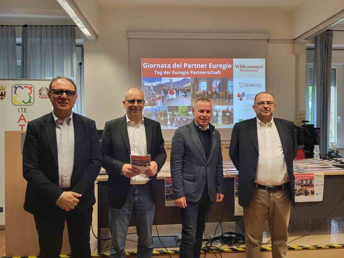 ATTUALITÀ - Tre scuole celebrano a Trento il successo del gemellaggio dell’Euregio
