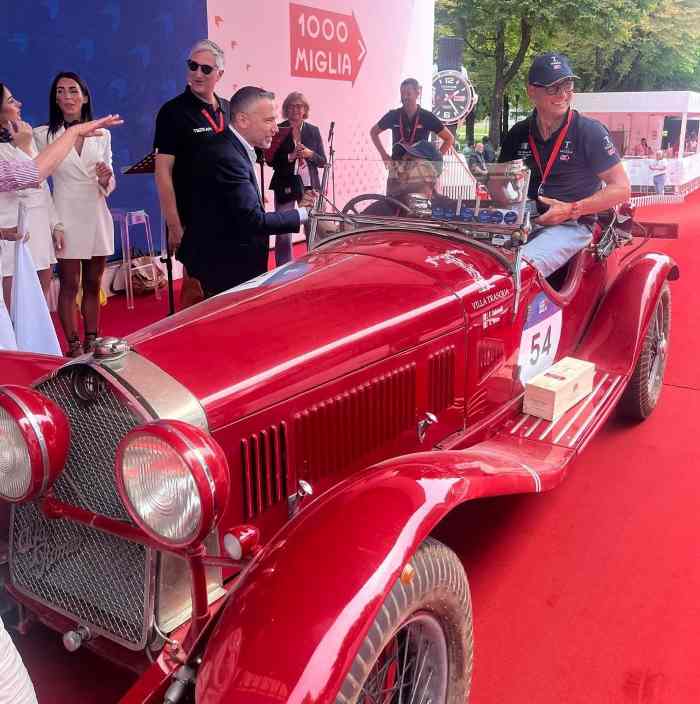 SPORT - La 1000 Miglia è ancora di Andrea Vesco e Fabio Salvinelli