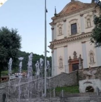 VALLE CAMONICA - Artogne, inaugurazione di piazza don Battista Garbellini