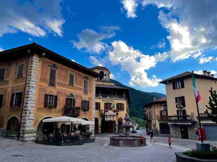VALLE CAMONICA - Prima edizione della Notte di San Giovanni a Borno