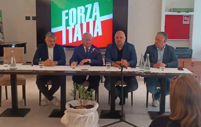 ATTUALITÀ - Valle Camonica: gruppo di ex leghisti entra in Forza Italia