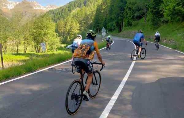 PONTE DI LEGNO - Prima chiusura della statale 300 del Gavia per i ciclisti