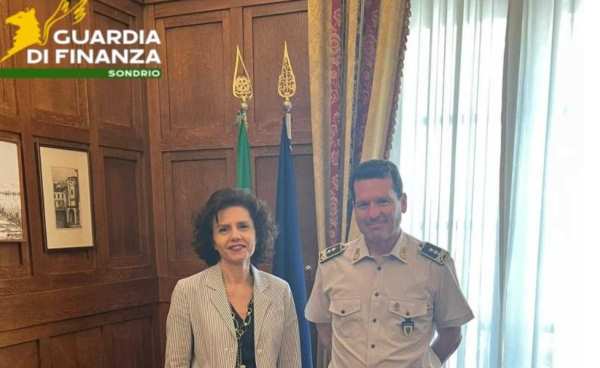 ATTUALITÀ - Il Comandante regionale della GdF in visita a Sondrio