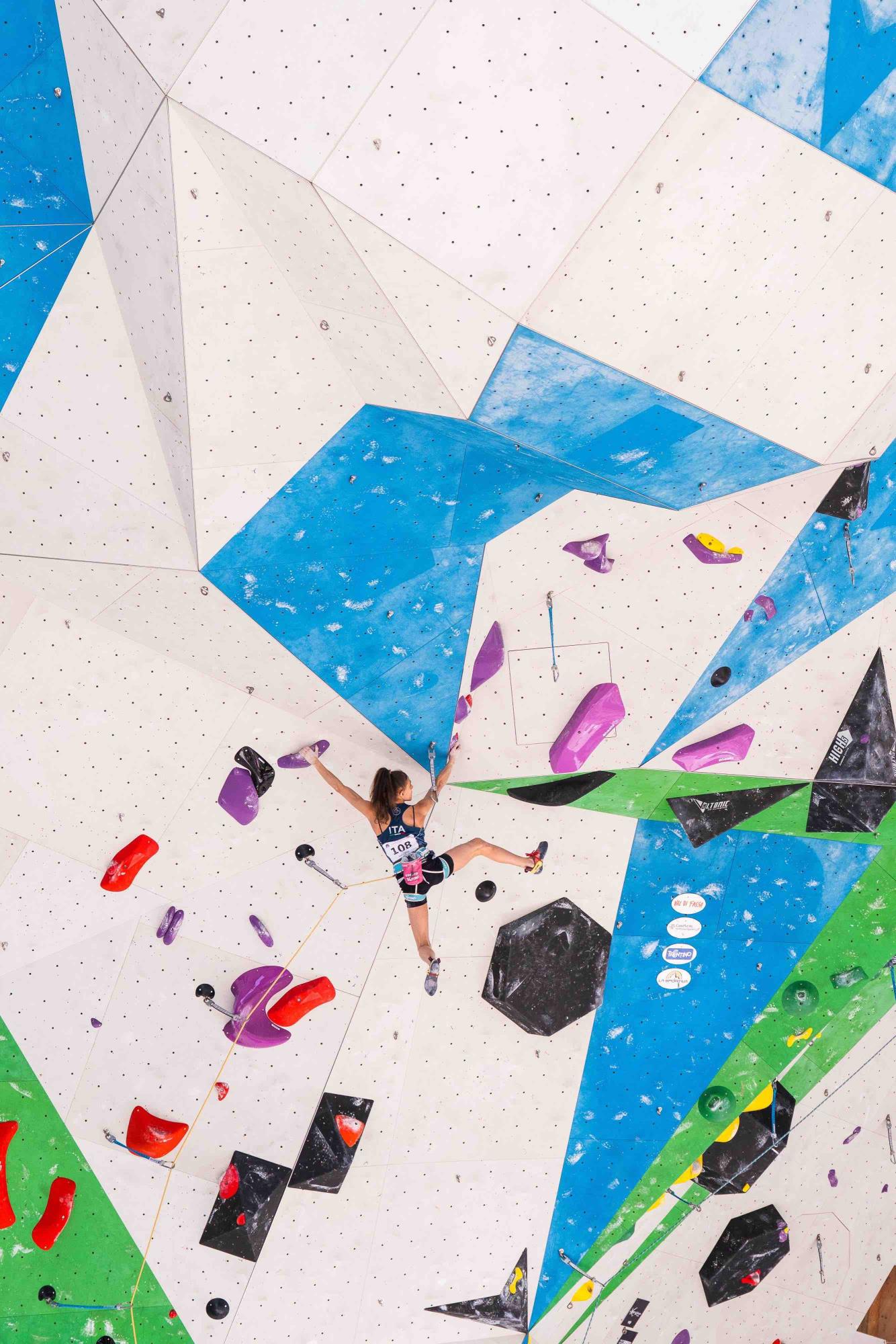 VAL DI FASSA - Arrampicata, doppio top per Rogora e Scolaris in qualifica a Campitello