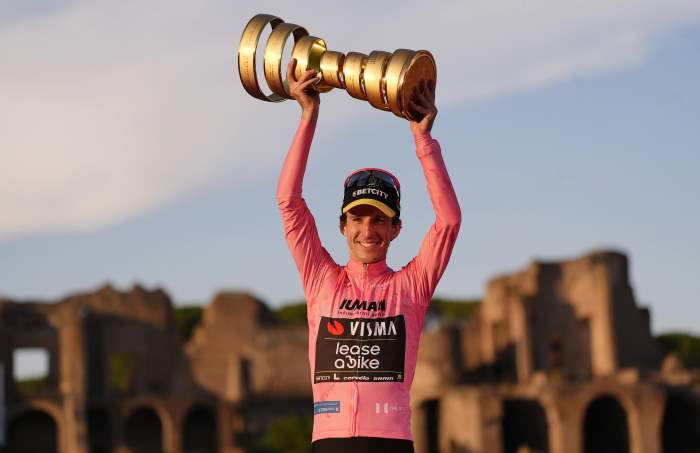 SPORT - Ciclismo: Simon Yates ha vinto il Giro d'Italia 108