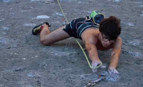 CRONACA - Altra tragedia sulle montagne trentine, muore scalatore
