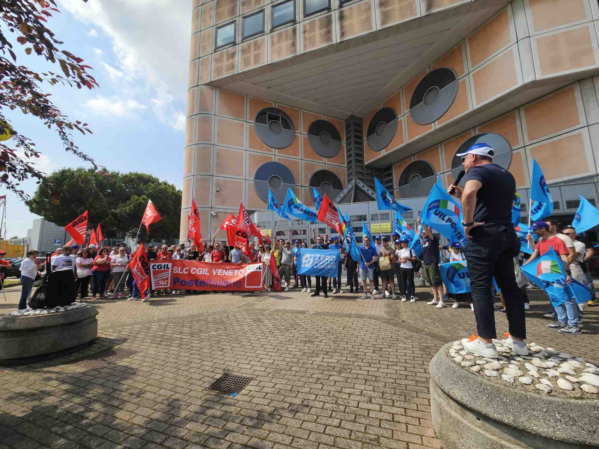TRENTINO - Poste, sciopero contro bassi salari e precarietà