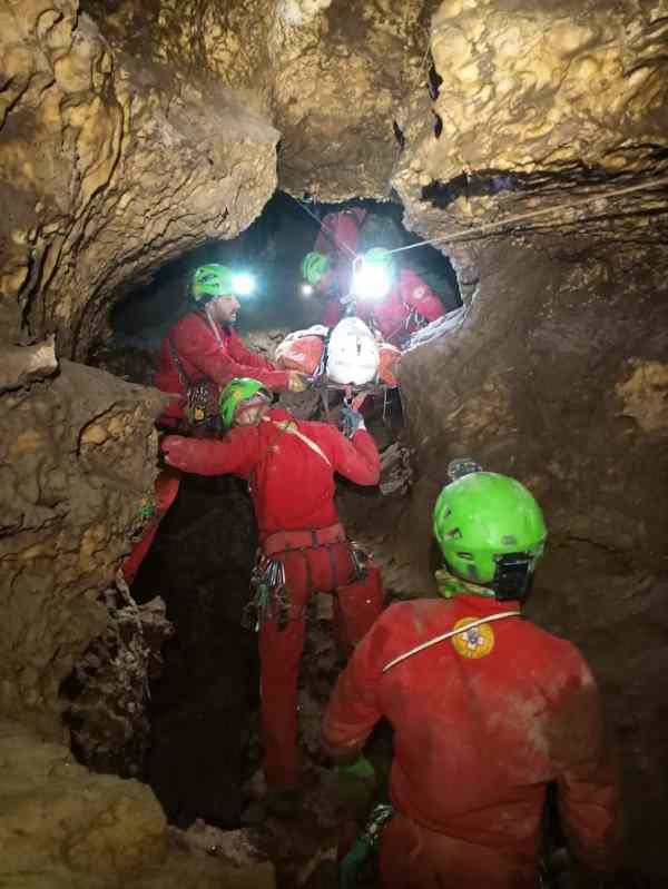 ATTUALITÀ - Esercitazione congiunta del Soccorso Speleologico Trentino