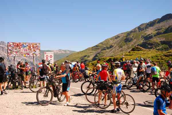 SPORT - Enjoy Stelvio Valtellina, più di 7500 ciclisti al Passo Spluga