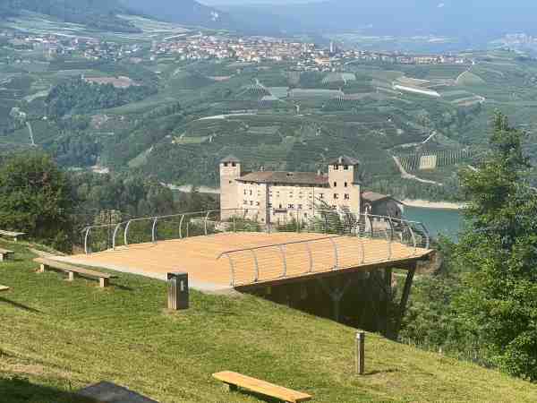 CLES - Conclusi i lavori alla terrazza panoramica del Doss di Pez
