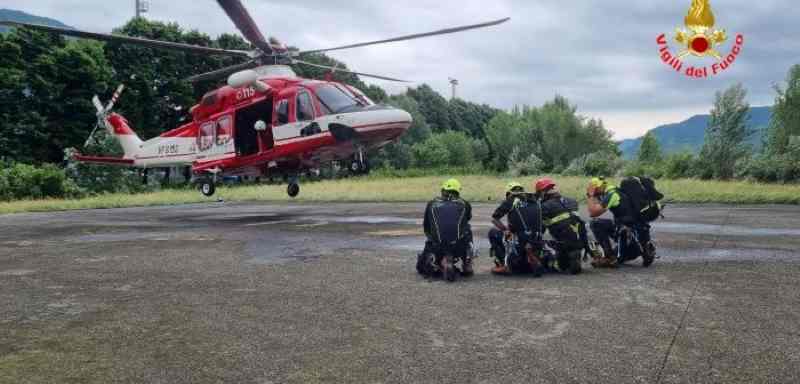 SEBINO - Tromba d'aria, sul lago d'Iseo imbarcazioni in difficoltà