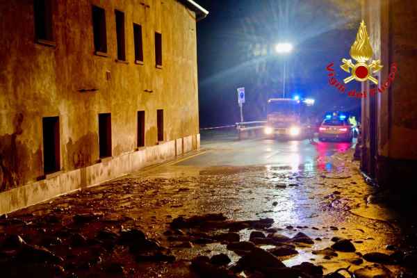 VALTELLINA - Maltempo: 50 persone evacuate in Valdisotto