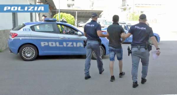 CRONACA - Ladro seriale arrestato dalla Polizia di Stato di Sondrio