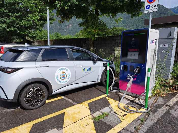 VALLE CAMONICA - Ricarica superveloce delle auto elettriche, lavori a Boario Terme