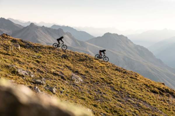 ENGADINA - St. Mortiz, Corviglia e Piz Nair grande attrazione per i bikers