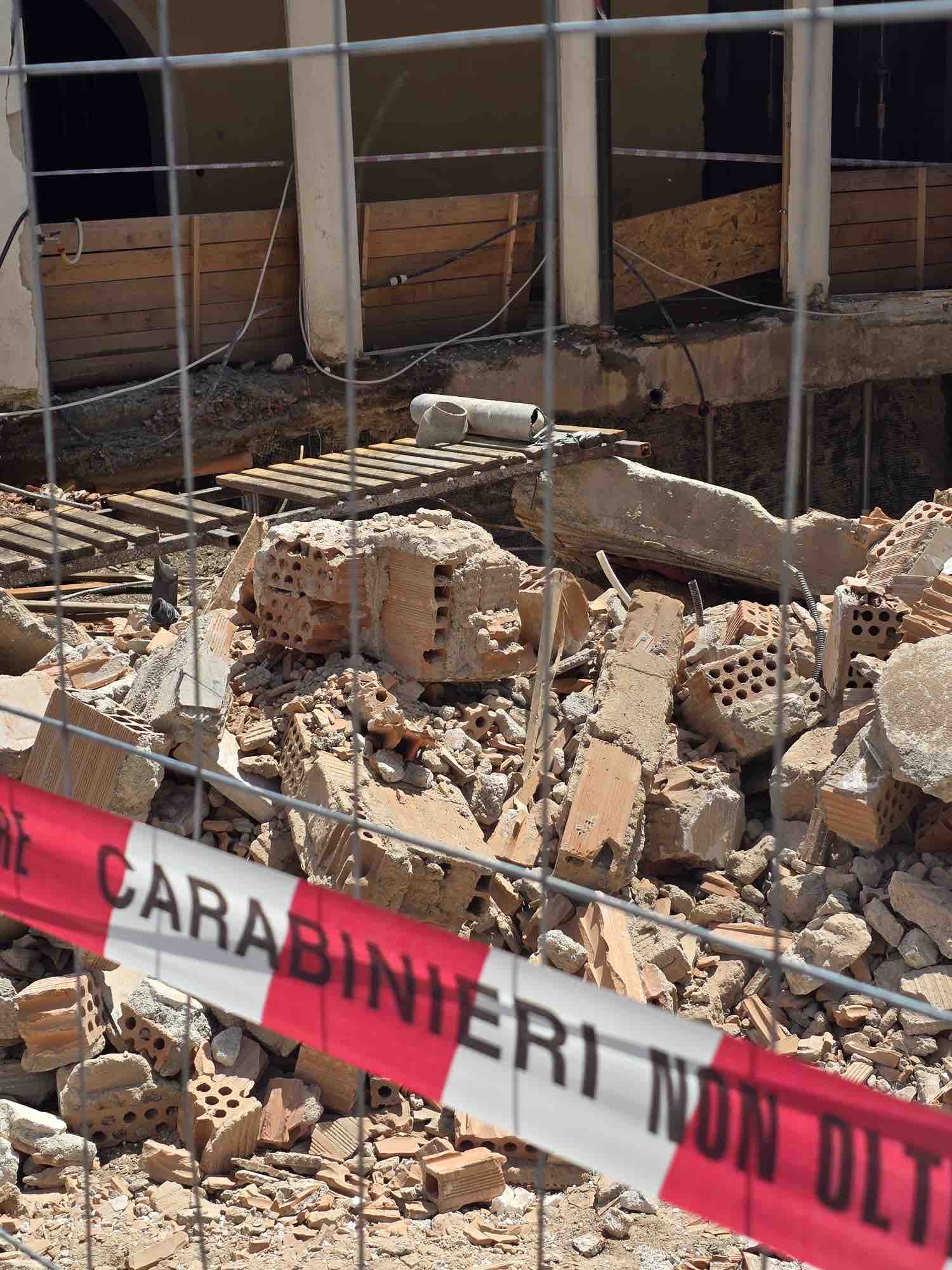 CRONACA - Amianto non smaltito in sicurezza, carabinieri di Vipiteno sequestrano cantiere