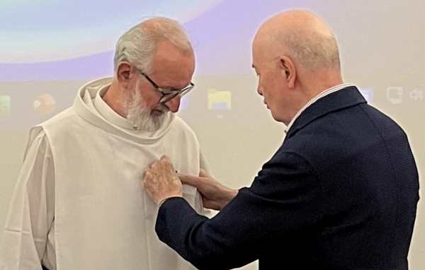 VALLE CAMONICA - A Fra Fiorenzo la medaglia d'oro al merito della sanità pubblica