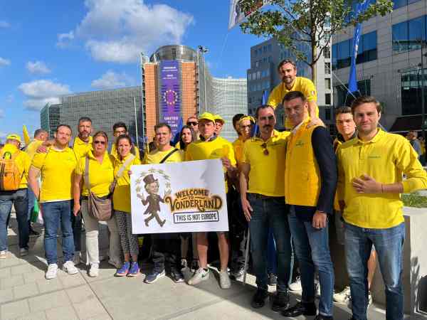 ATTUALITÀ - Giovani agricoltori di Lombardia e Trentino in piazza a Bruxelles