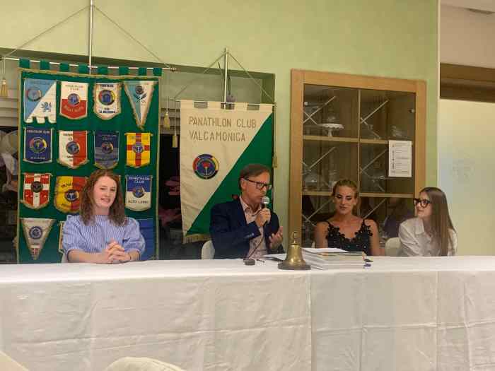 DARFO BOARIO - Equitazione al femminile al Panathlon Club Vallecamonica. 