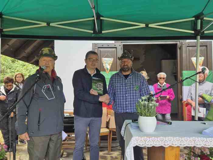 TRENTINO - Cinte Tesino: festa alla chiesetta alpina di Monte Mezza