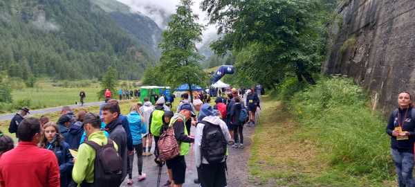 PONTE DI LEGNO - Mangiaevai, il maltempo non ferma la passeggiata enogastronomica