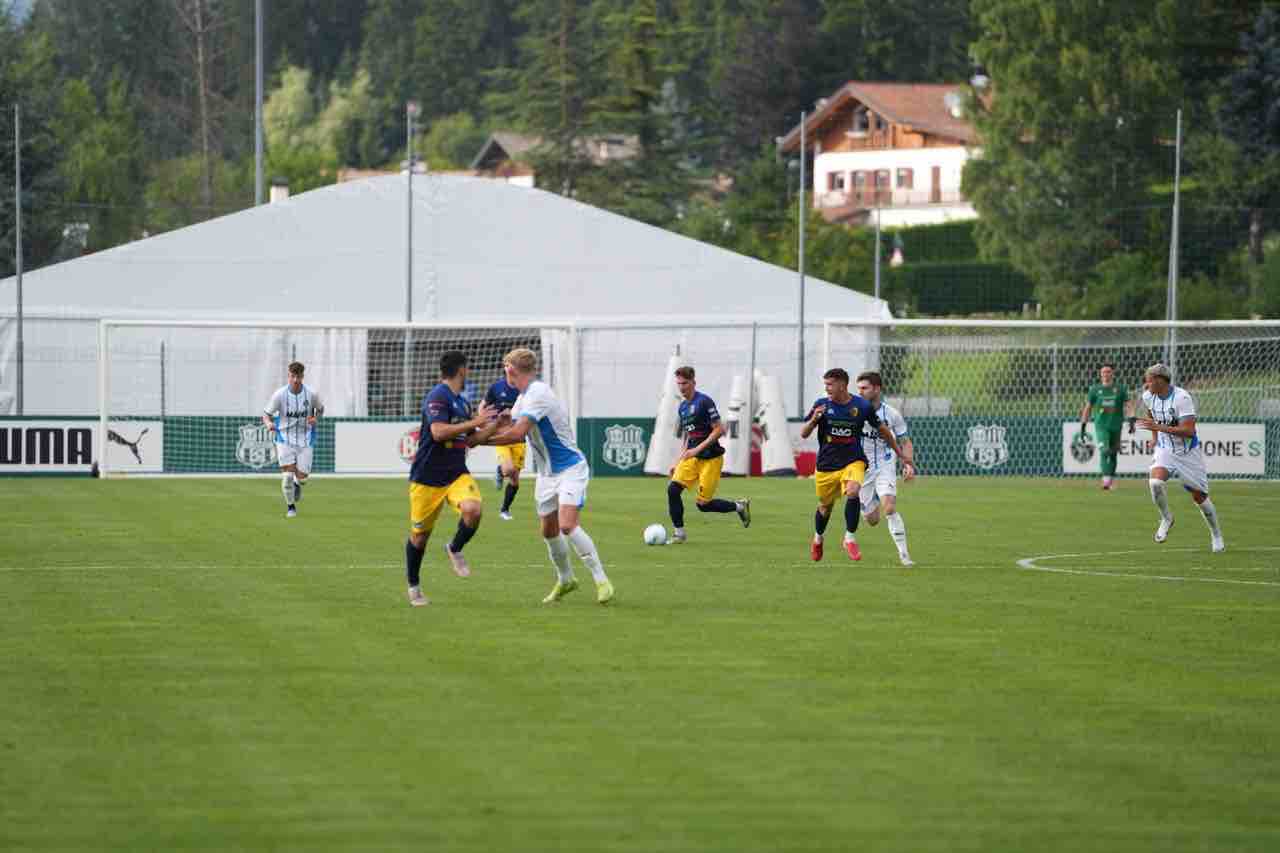 SPORT - Calcio, amichevoli: il Trento mostra buone trame, ma il Sassuolo vince 3-0