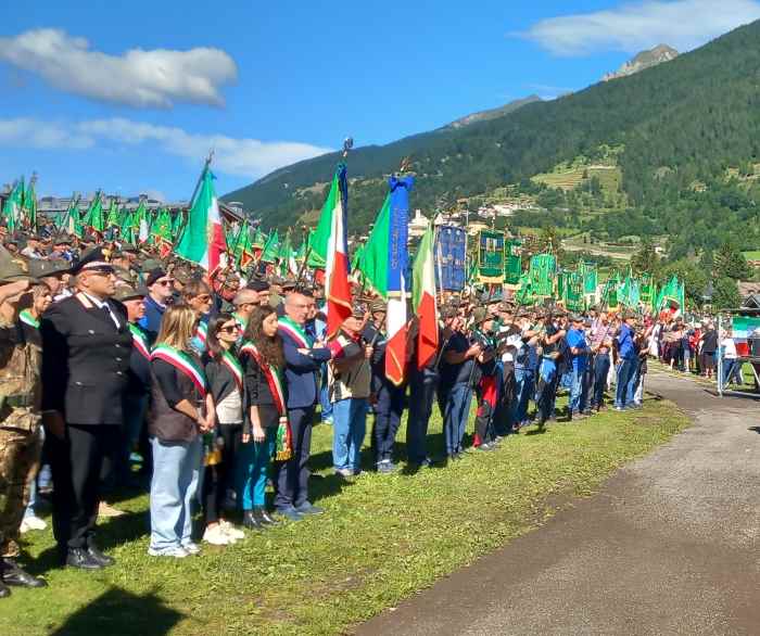 PONTE DI LEGNO - Alpini custodi della memoria, solidarietà e pace