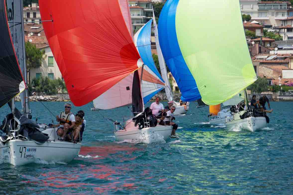 SPORT - Vela: conclusa la prima giornata della 40a Salò Sail Meeting
