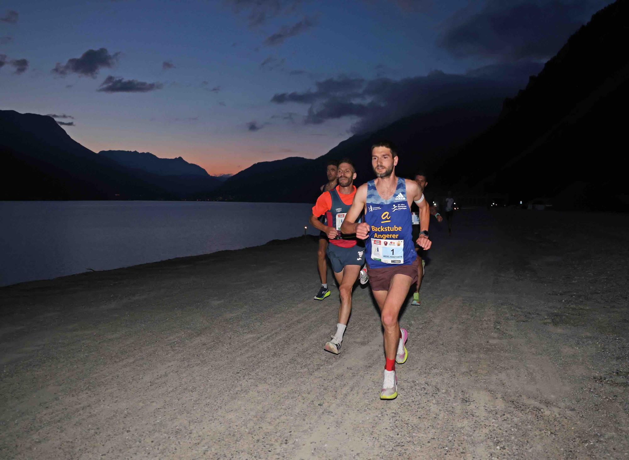 SPORT - Al Giro Lago di Resia by night è ancora vincente l'accoppiata Wedel- Hrochová