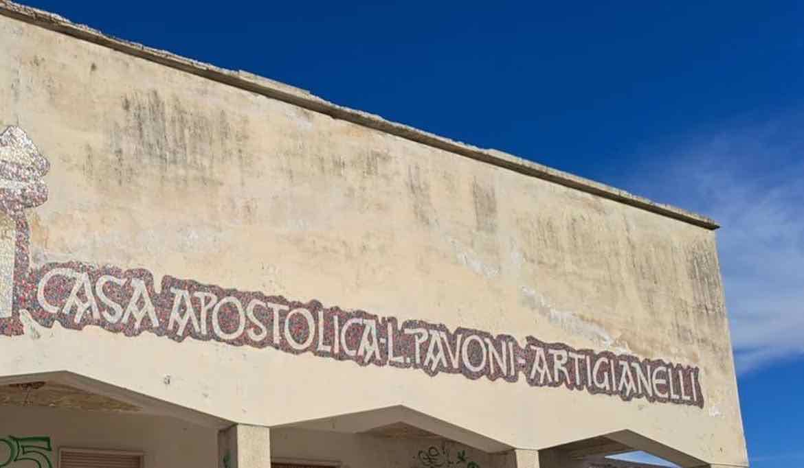ATTUALITÀ - Demolizione dell'edificio Ex Artigianelli di Pergine