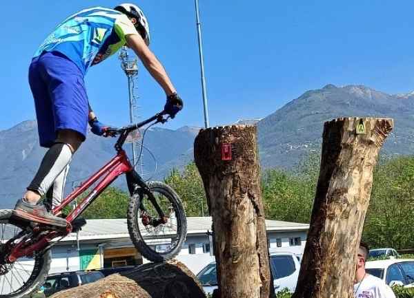 DARFO BOARIO - Mondiale BikeTrial 2025: 150 atleti gareggiano in Valle Camonica