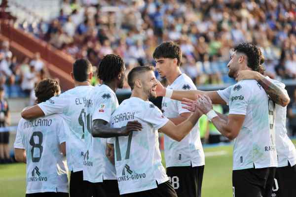 SPORT - Calcio, Coppa Italia: il Como batte il Südtirol per 3-1