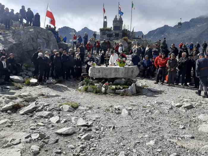TONALE - Festa della Fratellanza: messaggio di pace da Passo Paradiso
