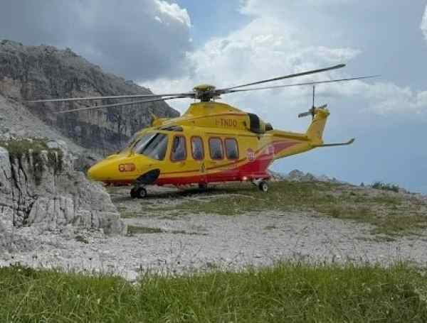 CAMPIGLIO - Climber precipita dalle Dolomiti di Brenta, è grave 