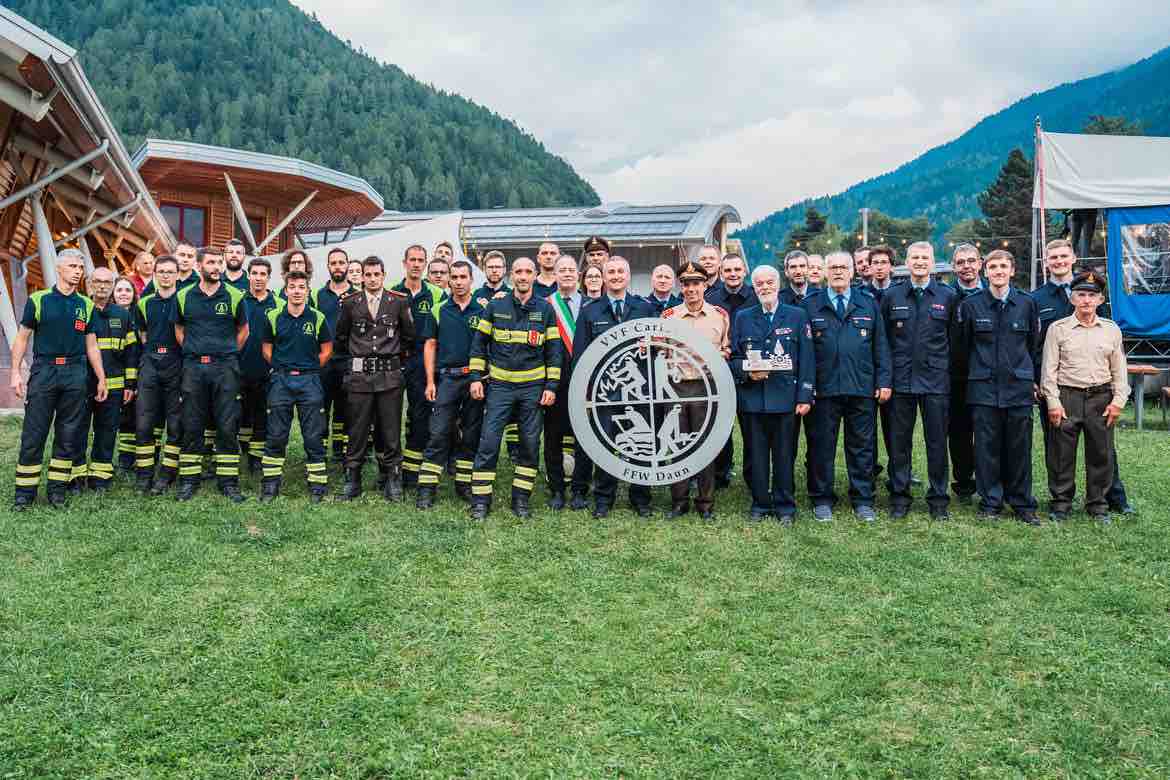 CAMPIGLIO - Carisolo, festa per il Centenario dei Vigili del Fuoco volontari