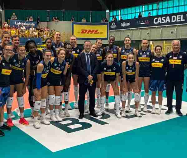 VOLLEY - Ritiro a Cavalese per le azzurre del ct Julio Velasco