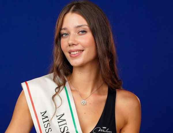 EVENTO - Miss Italia: la trentina Chiara Cenci trionfa con due fasce nazionali