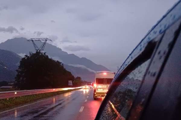 VALLE CAMONICA - Nuova tragedia sulla statale 42: schianto tra auto, un morto