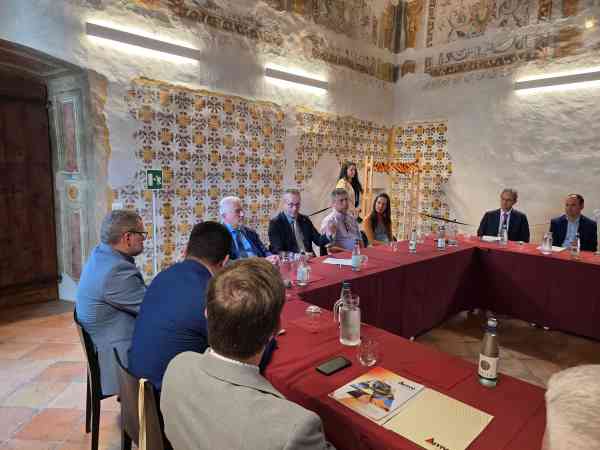 TRENTINO - Una delegazione di sindaci brasiliani in visita alla Camera di Commercio