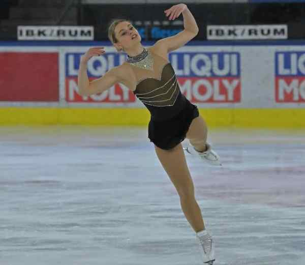 CRONACA - Travolta da un Tir muore Julia Maria Gaiser promessa del pattinaggio