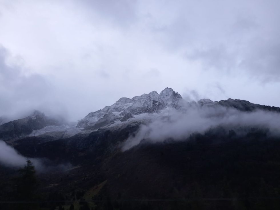 VALLE CAMONICA - Autunno in anticipo con freddo e neve in montagna