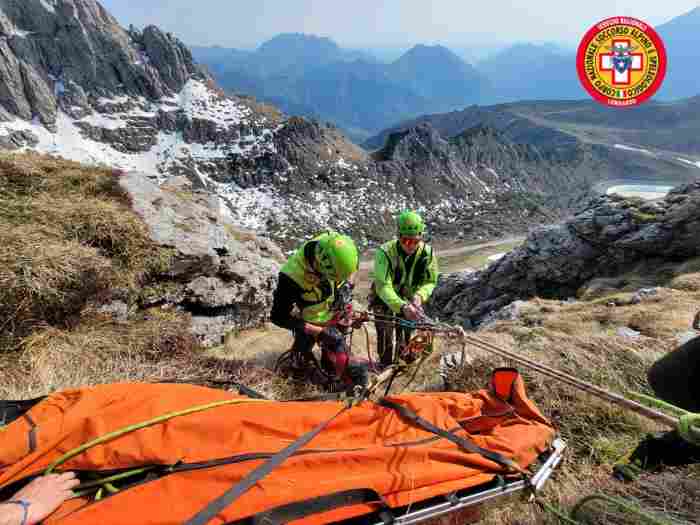 ATTUALITÀ - Corso in parete: formazione per i tecnici del Soccorso alpino 