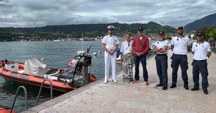 GARDA - Turista tedesco torna a Salò e ringrazia la Guardia Costiera