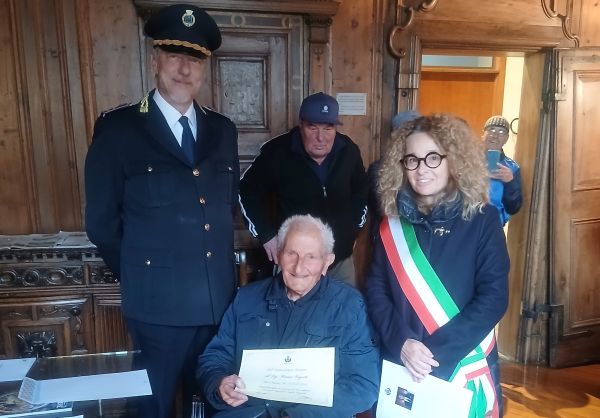 EVENTO - Sondrio, festeggiati i 100 anni di Franco Gugiatti