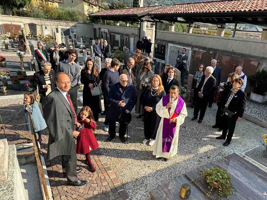 ATTUALITÀ - Gianni Caproni, la moglie Timina e il figlio Italo riposano da oggi a Massone