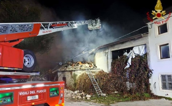 CRONACA - Tragedia di Castel D'Azzano, due carabinieri legati al Bresciano