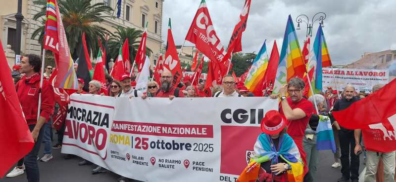 ATTUALITÀ -  Duecentocinquanta trentini alla manifestazione Cgil di Roma