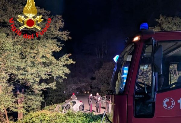 VALLE CAMONICA - Incidente nella notte a Sonico, recuperato l'autista