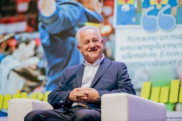 TRENTINO - La filosofia di Julio Velasco nel gran finale del Festival dello Sport