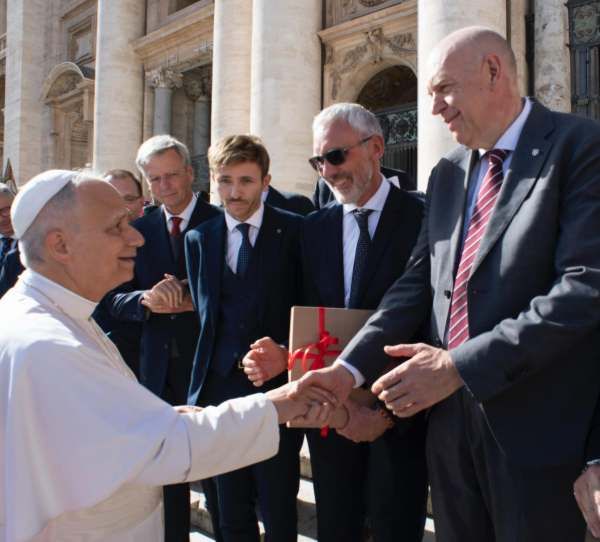 ATTUALITÀ - Il presidente Paccher incontra papa Leone: "L'aspettiamo in Trentino”